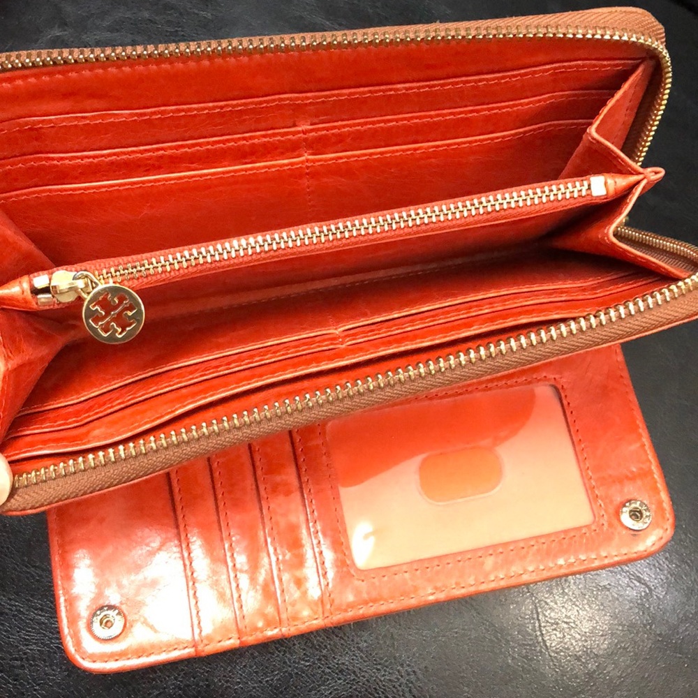 Tory Burch Leather Zipper Wallet - Picture 8 of 10
